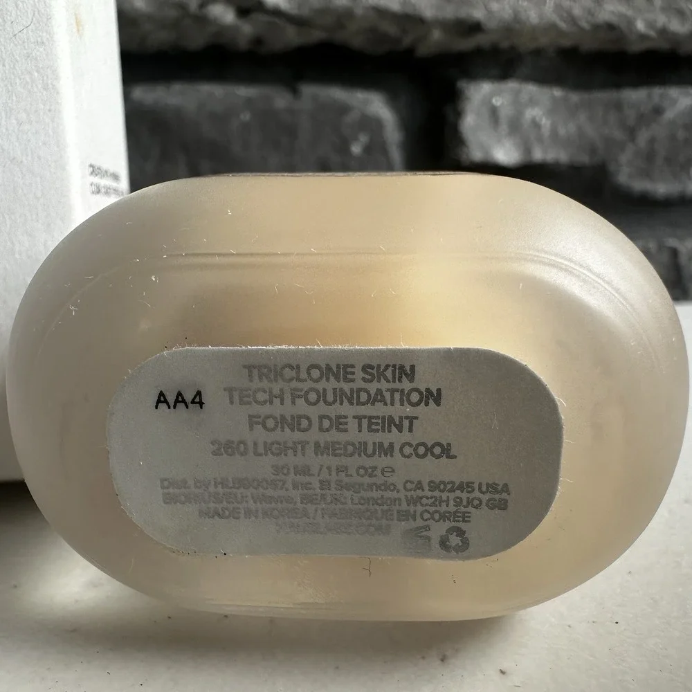 HAUS LABS Triclone Skin Tech Foundation - 260 Light Medium Cool - Full Size